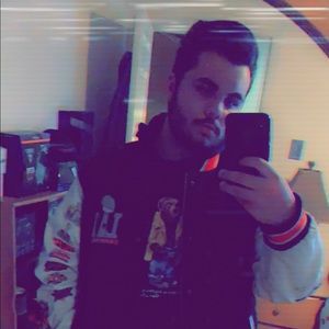 Meet your Posher, Bruce